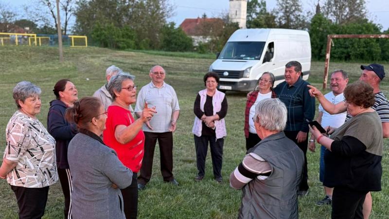 Lángnyelvek szökkentek a magasba Szakolyban (képes beszámoló)