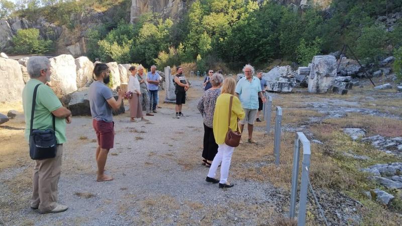 Végre elérkezett az idő, hogy felfedezzük a Nagyharsányi Szoborpark újonnan megújult mesterműveit! Ez a különleges hely mostantól még lenyűgözőbb élményeket kínál számunkra. 