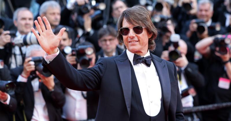 Budapesten különleges aukcióra bocsátják Tom Cruise legendás óráját, amely a filmes világ ikonikus darabja.