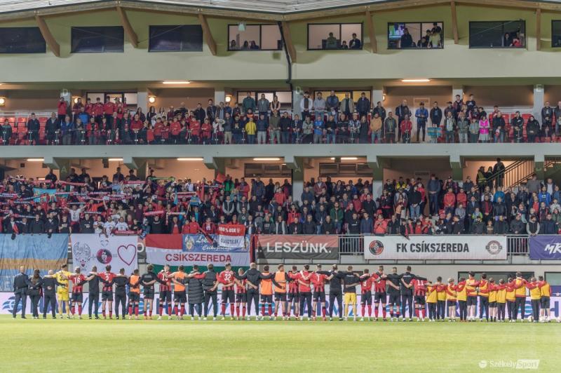 Az FK Csíkszereda kiemelkedő példát állít a romániai labdarúgás élvonalában – bérletkörkép a Székely Sport keretein belül.