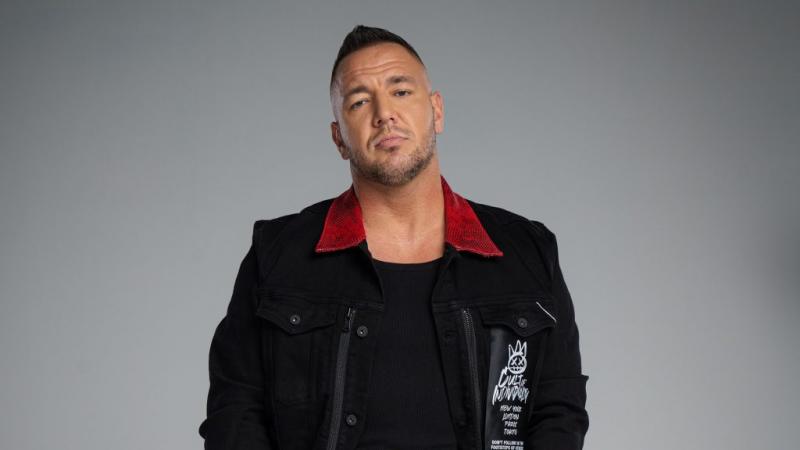 Egy év telt el Curtis hajbeültetése óta, és a rapper megjelenése látványosan megváltozott. Nézd meg, hogyan alakult át a frizurája azóta!