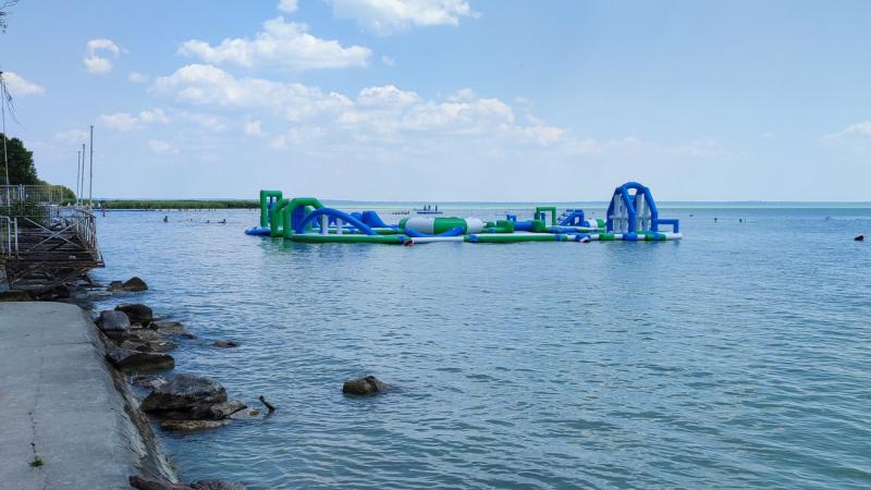 A Balaton vízszintje folyamatosan csökken, és egyre inkább egy kritikus határhoz közelít.