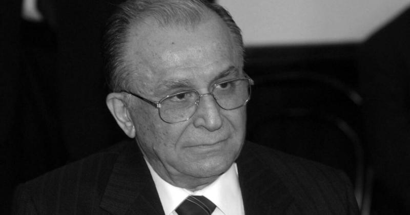 Ion Iliescu, a korábbi román államfő, végső nyughelyére került.