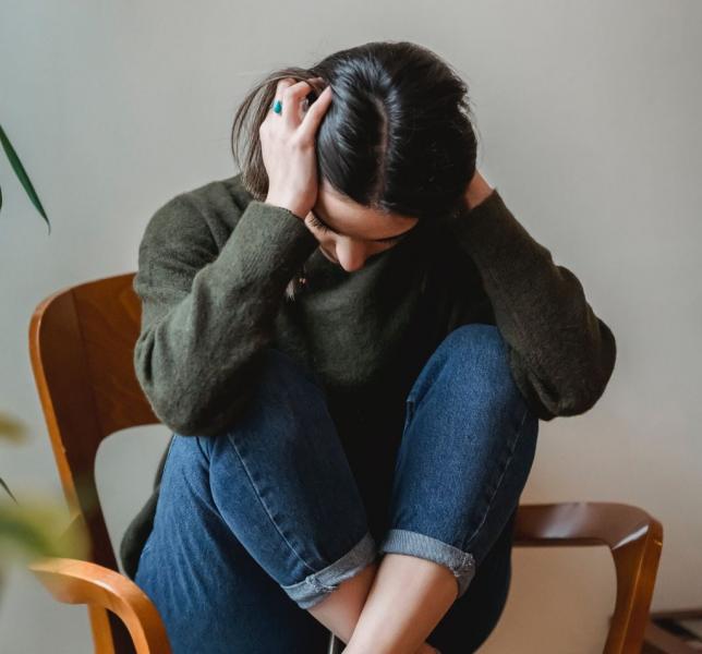 Megdöbbentő statisztika: Több mint 100 ezer ChatGPT-felhasználó jelezheti mentális válság jeleit.