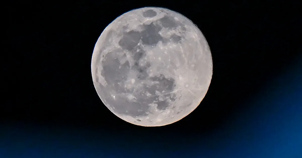 Az idei év legközelebbi szuperholdát szerdán csodálhatjuk meg az éjszakai égbolton.